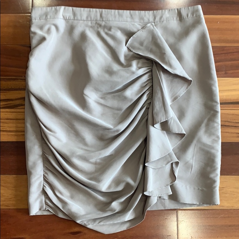 Front ruffle skirt